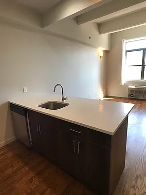 Rented by City Vista Inc | media 8