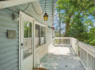 21968 Crest Forest Dr, Cedarpines Park, CA 92322