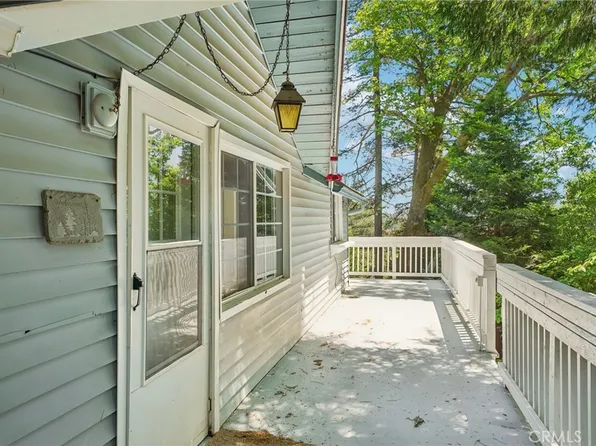 21968 Crest Forest Dr, Cedarpines Park, CA 92322