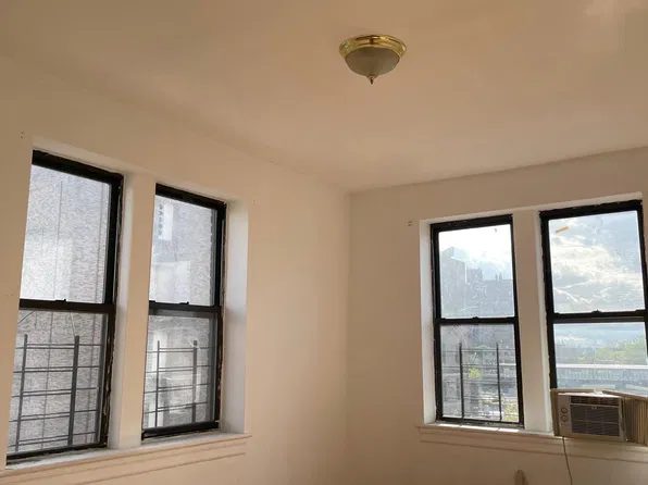 (undisclosed Address), Bronx, NY 10467