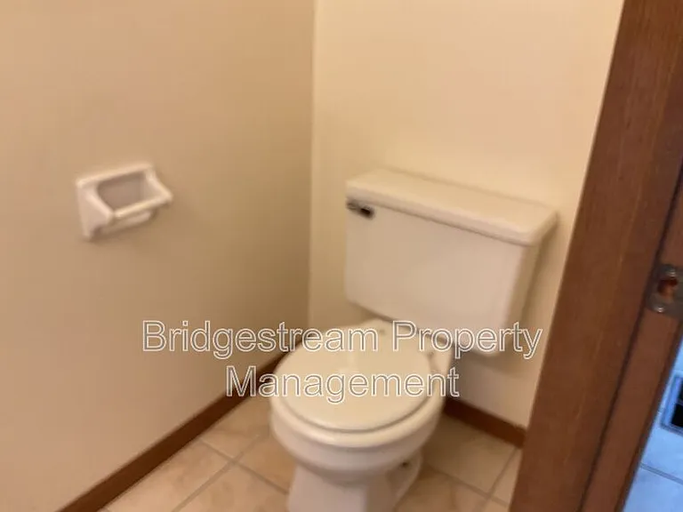 4579 Burchdale St — Photo 7