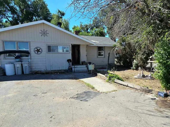 725 Modoc Ave, Tulelake, CA 96134