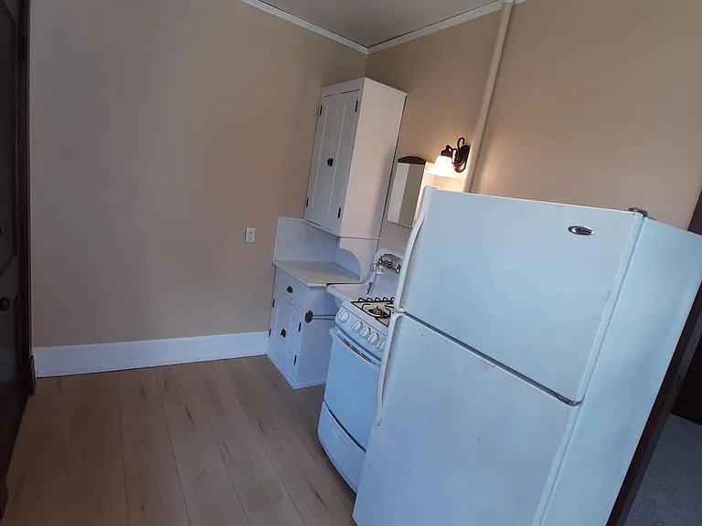 110 Lafayette Ave SE #3 — Photo 5