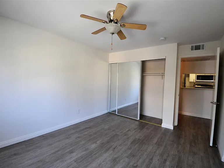 11030 Hartsook Street — Photo 33