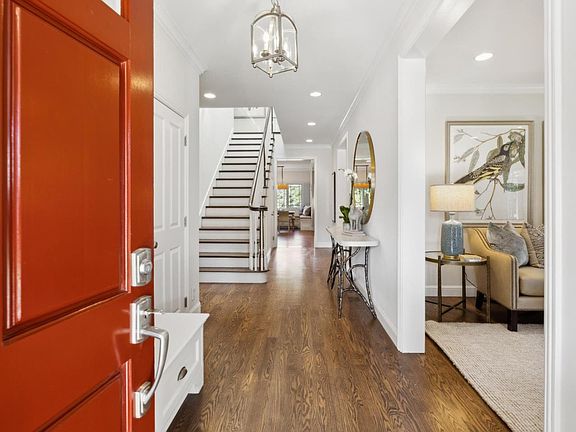 4th image of 1420 Mills Ct