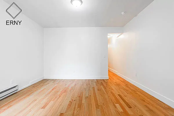 Rented by Benyamin Fattakhov, LREB | media 9