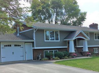 316 Coventry Rd, Le Sueur, MN 56058