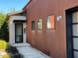 4640 Flying Goat Ave NE UNIT F, Bainbridge Island, WA 98110