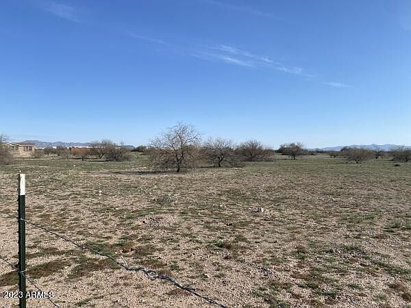 1st image of 000 N Saddle Road #25