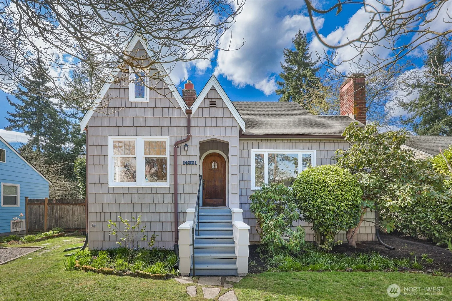 14321 37th Avenue NE photo 1