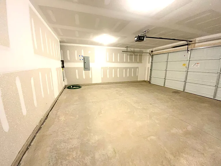 3912 Bissett Way — Photo 19