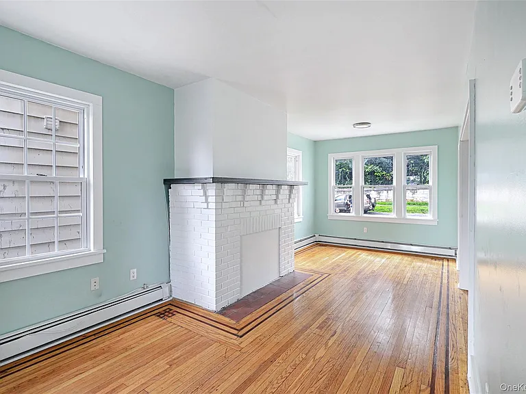 492 Liberty St — Photo 17