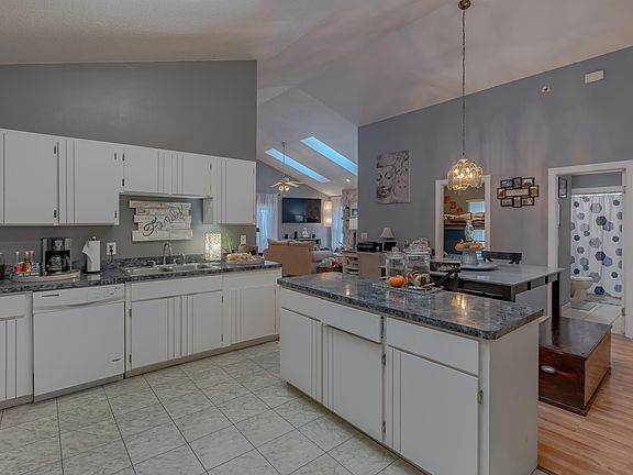 5th image of 3801 Cherry Grove Ct
