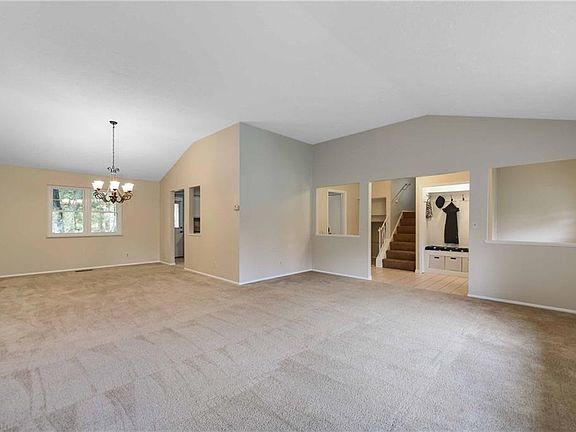 2nd image of 5820 Dorothy Dr