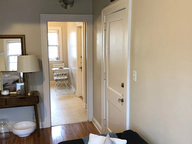 417 Lyon St NE #4 — Photo 10