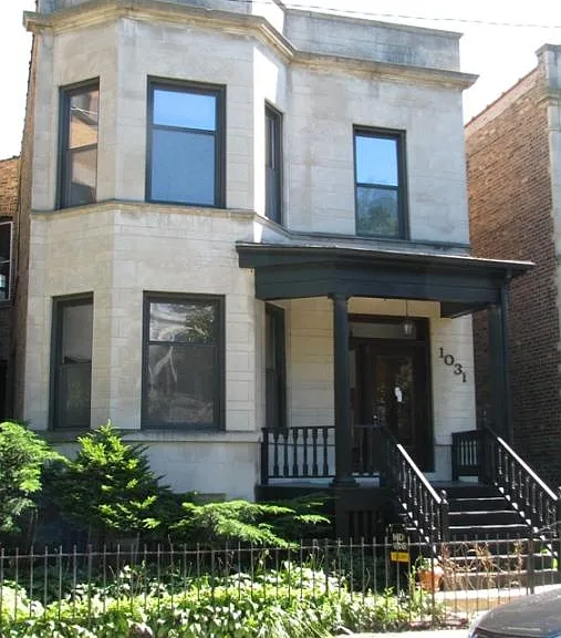 1031 W Dakin St #1 — Photo 1