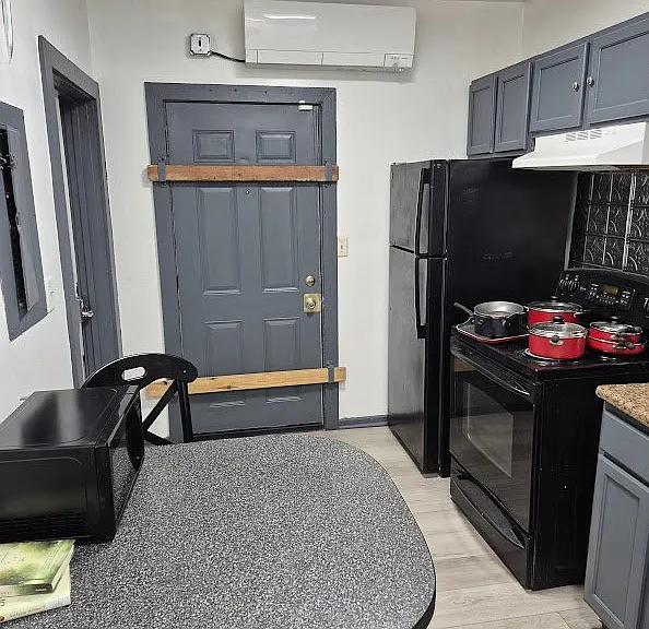 6945 S Indiana Ave #1 — Photo 3