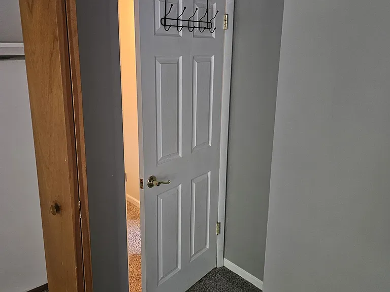 89 Stornoway Dr W — Photo 39