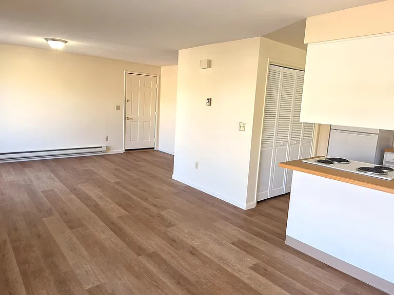 DINING & LIVING AREA