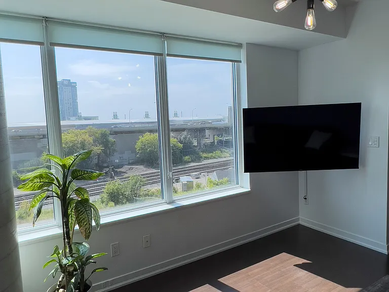55 E Liberty St #410 — Photo 10