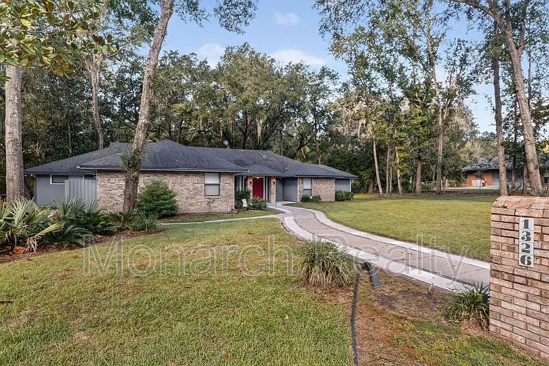 4 bed, 3.0 bath, 2986 sqft, $3,600 — Photo 3
