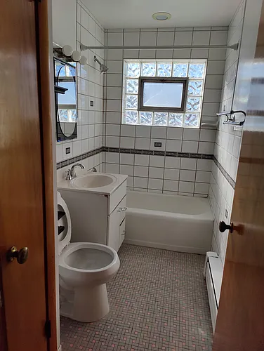 5855 N Elston Ave #2S Photo 1