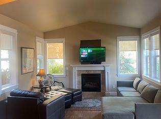 641 SW Peak View Pl, Bend, OR 97702