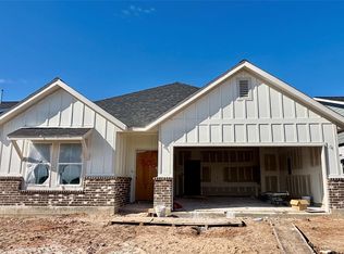 306 Cardinal Dr, Port Lavaca, TX 77979