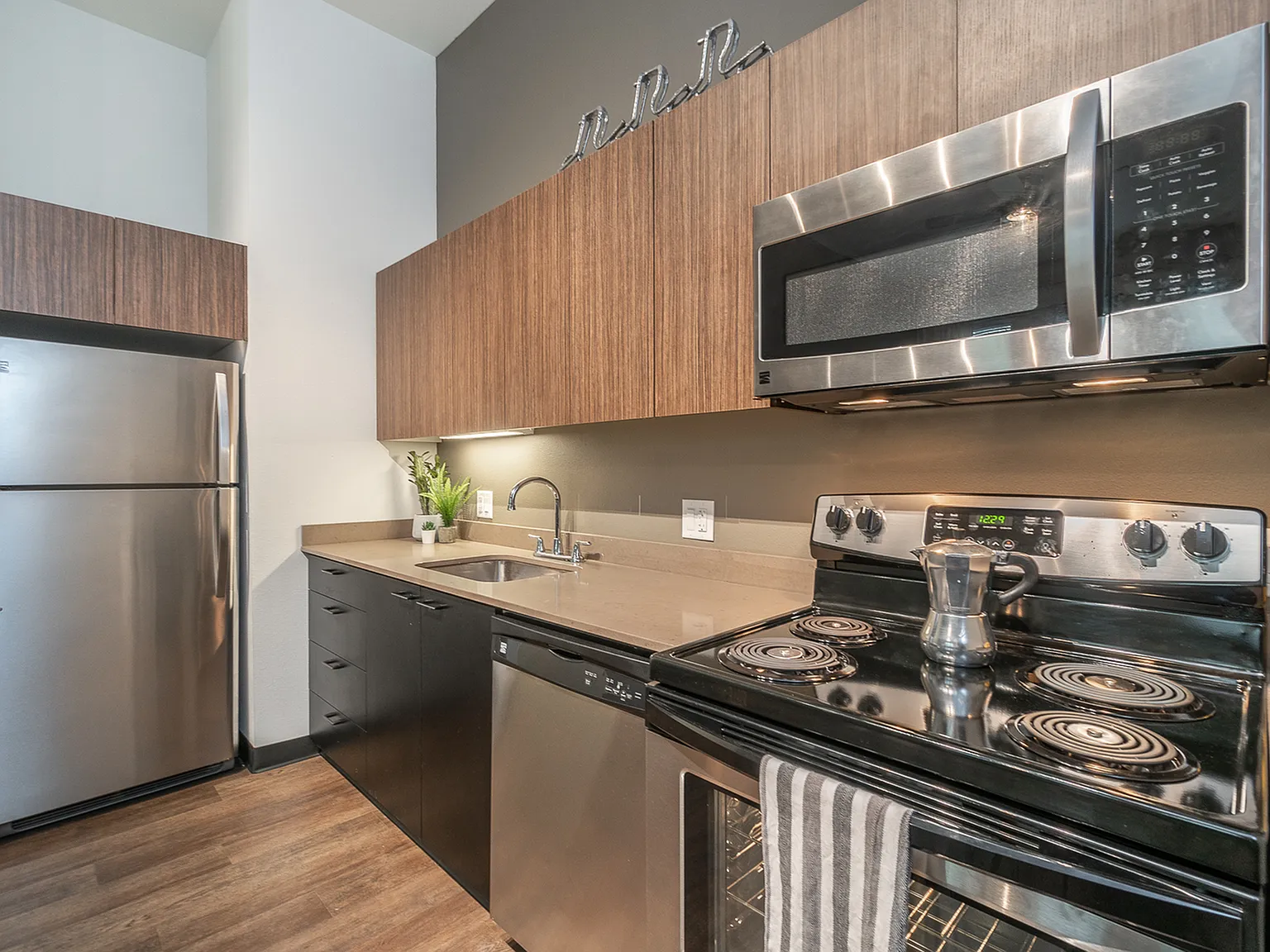 Arena District Apartments — Photo 2