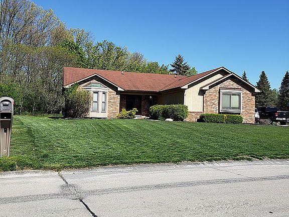 2nd image of 23541 Scott Dr