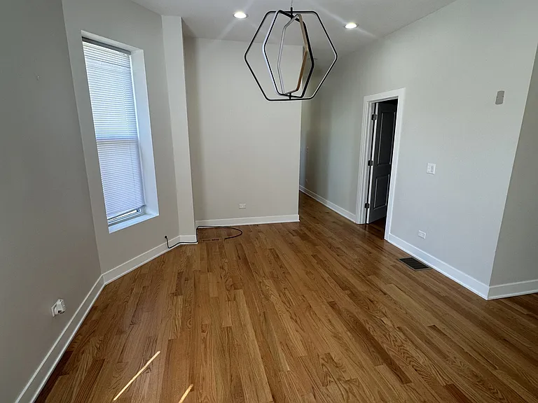 6350 S Champlain Ave #1 — Photo 3