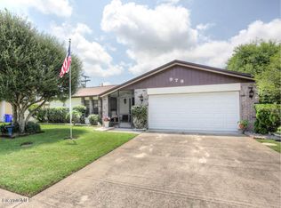 979 Pineland Dr, Rockledge, FL 32955