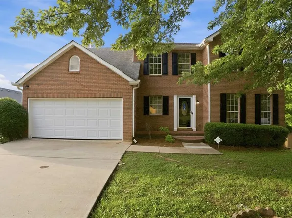 3825 Cedar Trace Ln, Ellenwood, GA 30294