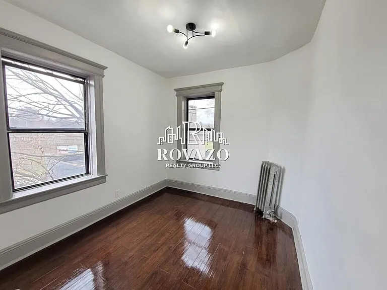 66-67 N Grove St #6 — Photo 5