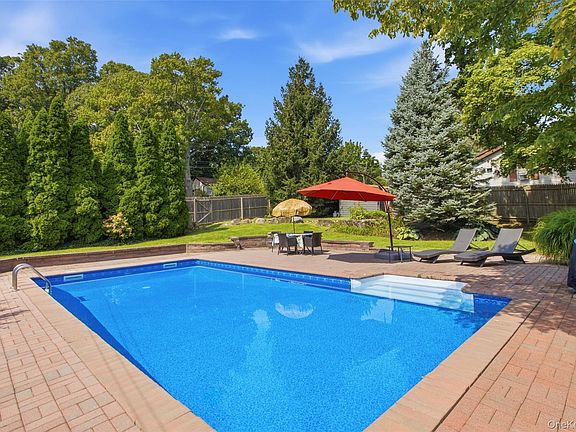 5th image of 36 Kew Drive