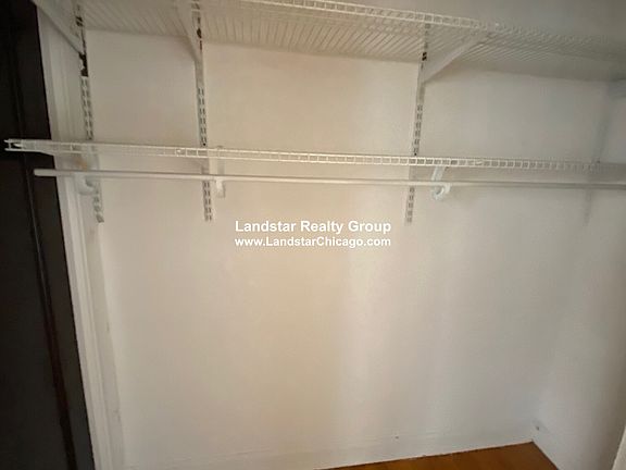 4th image of 4523 N Paulina St APT 1C