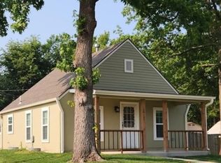 5 S 1st St, Louisburg, KS 66053