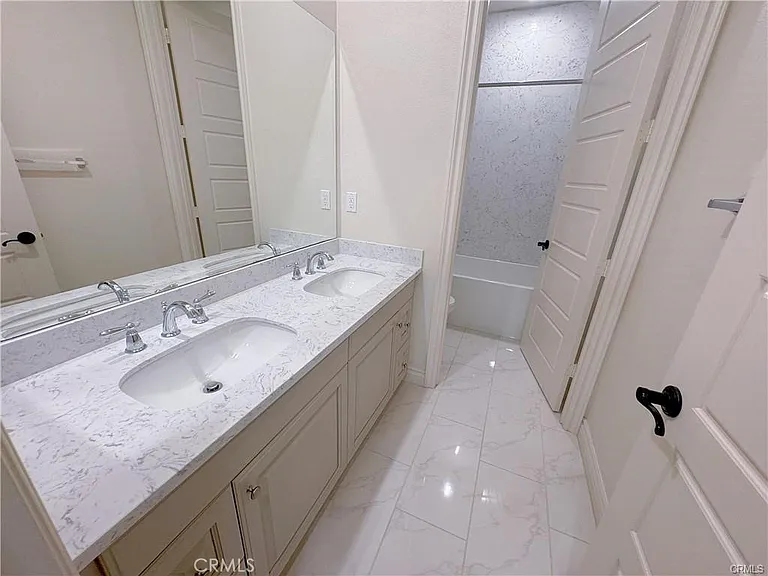 224 Geyser — Photo 16