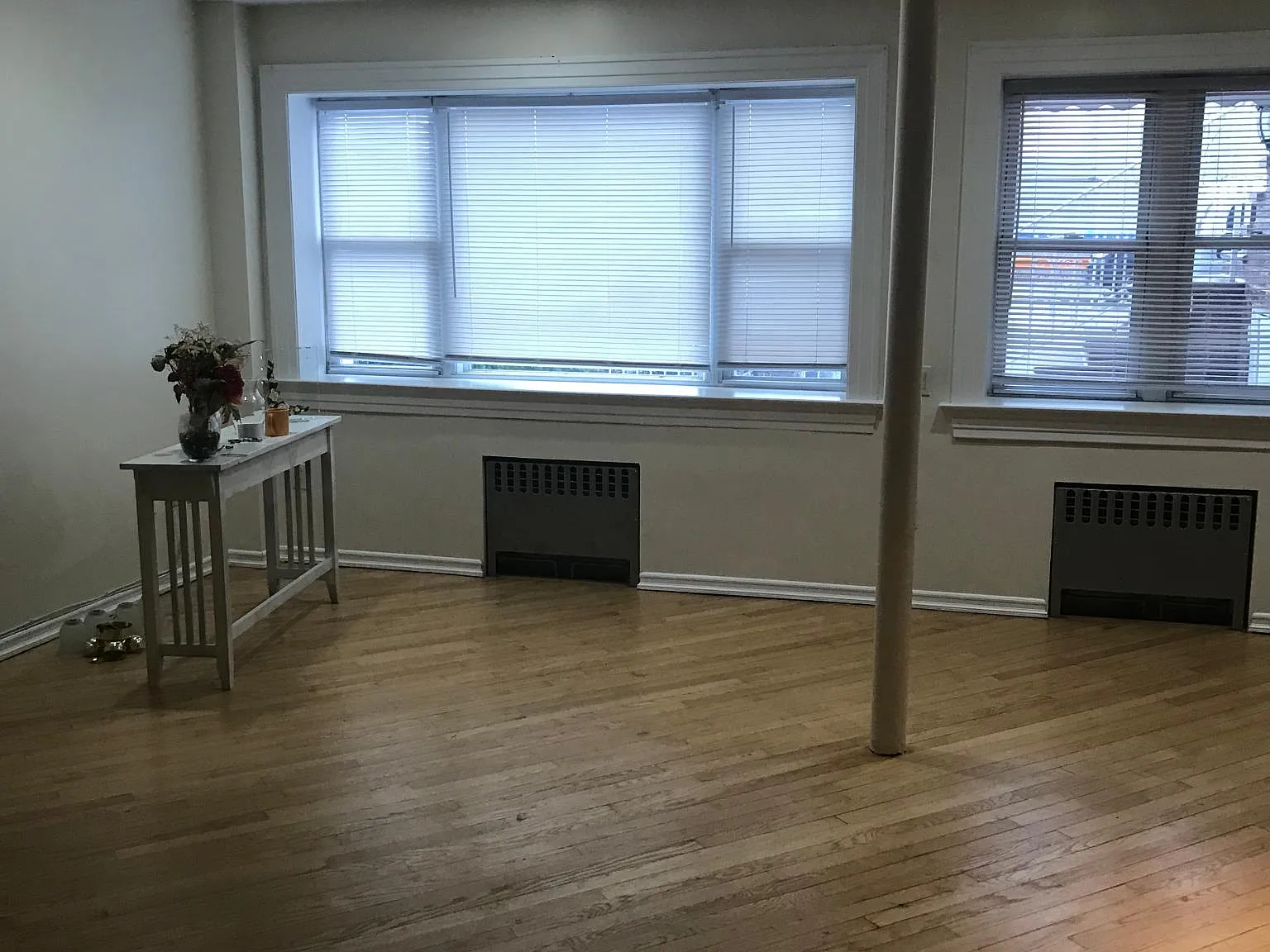 2 bed, 2440 sqft, $2,450 — Photo 4