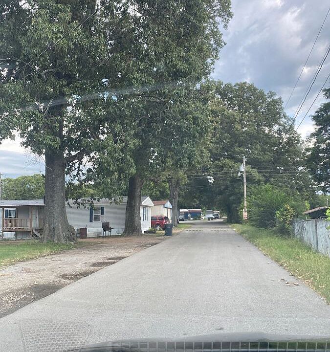 1st image of 1305 N Floyd St Lot 33