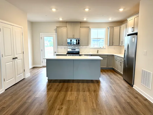 94 Continental Way, Bridgeport, PA 19405