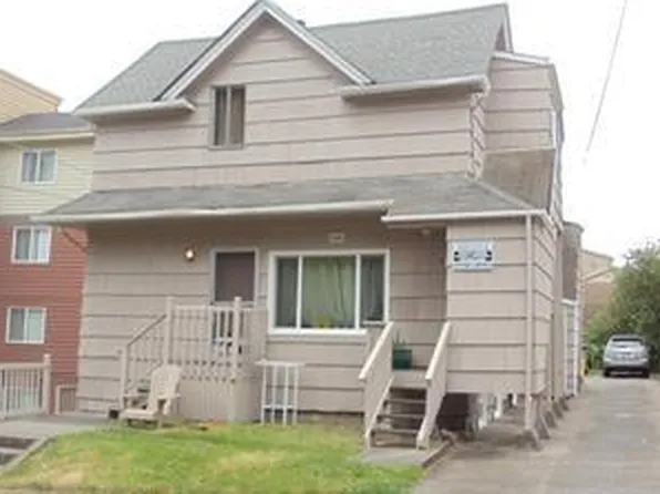 4249 9th Ave NE Seattle WA 98105 LCG -(C)