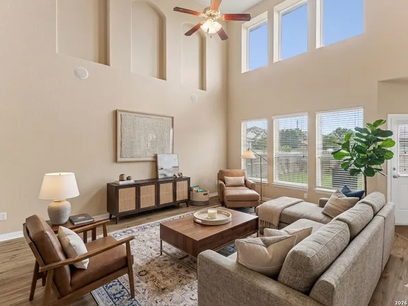 7903 Headwaters Trl, San Antonio, TX 78254