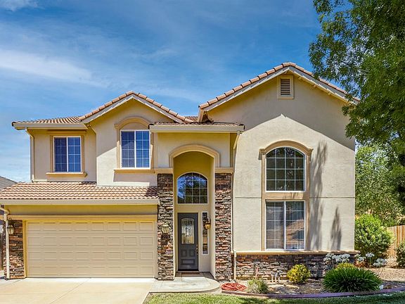 2nd image of 205 Gold Nugget Dr