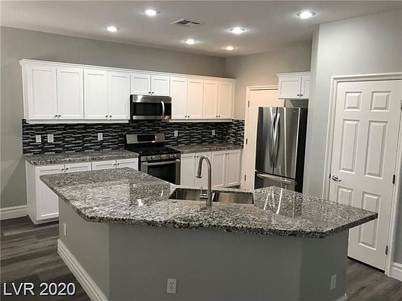 4th image of 6670 Kreb Lake Ct