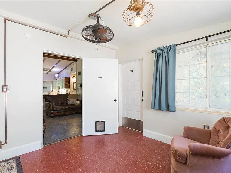 5431 Tower St — Photo 8