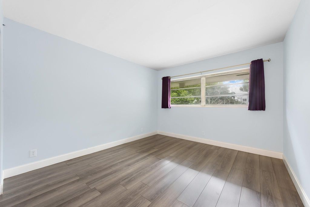 1340 NE 28th Avenue #232, photo 5