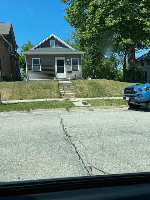 1st image of 412 Marquette Ave