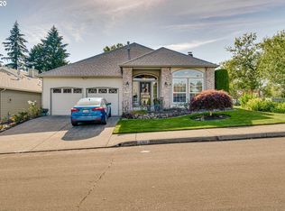 2704 SE Baypoint Dr, Vancouver, WA 98683