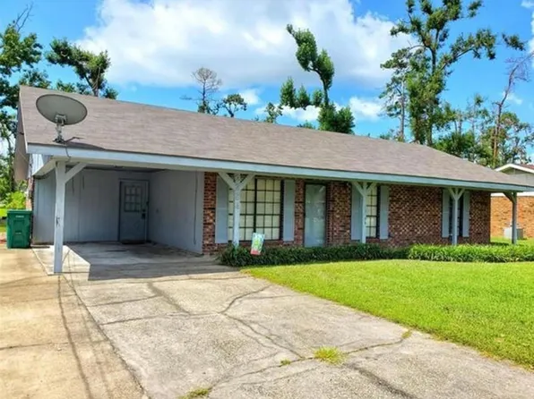 2224 Roxton St, Sulphur, LA 70663